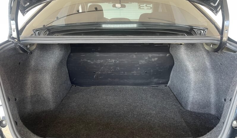 Nissan Versa Sense completo