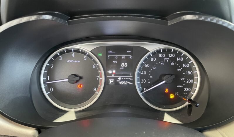 Nissan Versa Sense completo