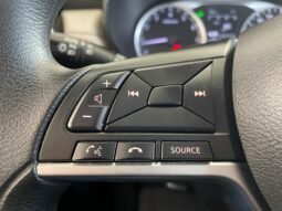 Nissan Versa Sense completo