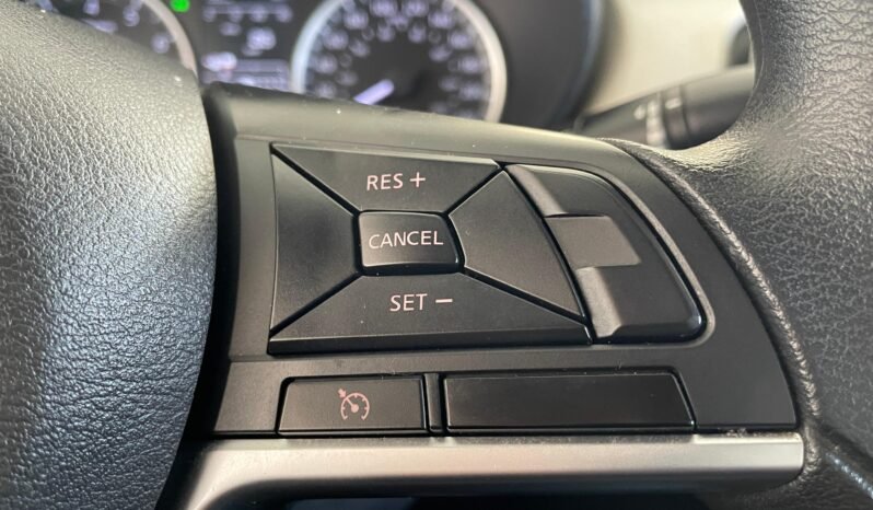 Nissan Versa Sense completo