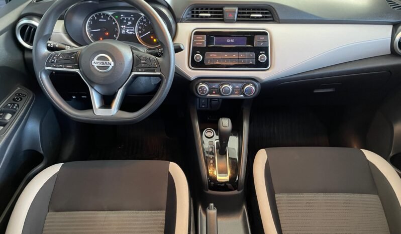 Nissan Versa Sense completo