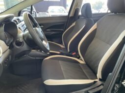 Nissan Versa Sense completo