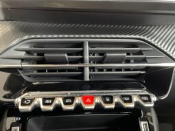 Peugeot 208 Allure Turbo 200 completo