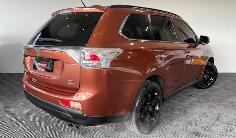 Mitsubishi Outlander GT completo