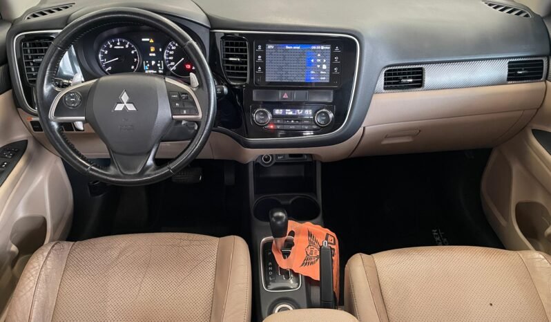 Mitsubishi Outlander GT completo