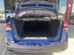 Nissan Versa Advance completo