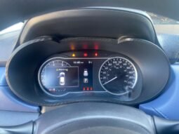 Nissan Versa Advance completo