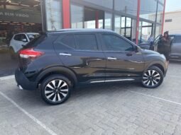 Nissan Kicks SL completo