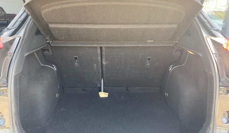 Nissan Kicks SL completo