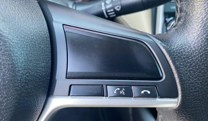 Nissan Kicks SL completo