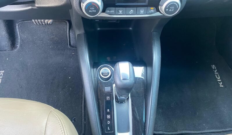 Nissan Kicks SL completo