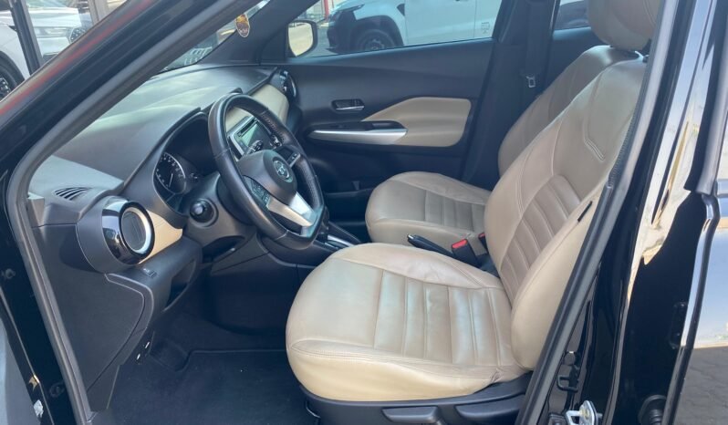 Nissan Kicks SL completo