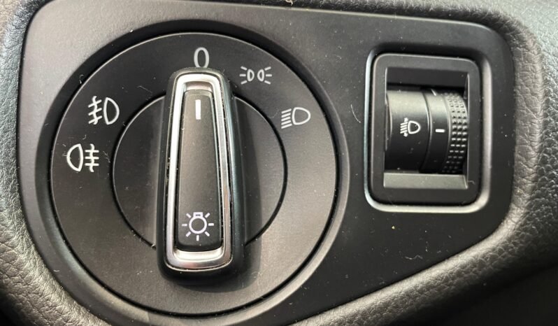 Volkswagen Golf Comfortline TSI completo