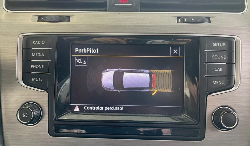 Volkswagen Golf Comfortline TSI completo