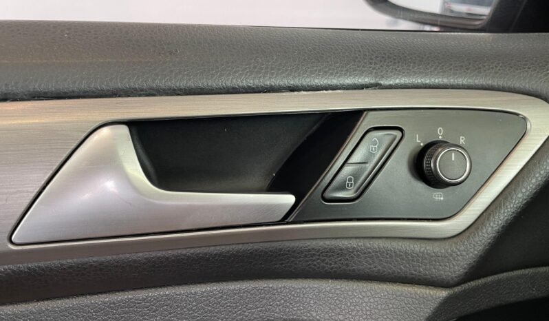 Volkswagen Golf Comfortline TSI completo