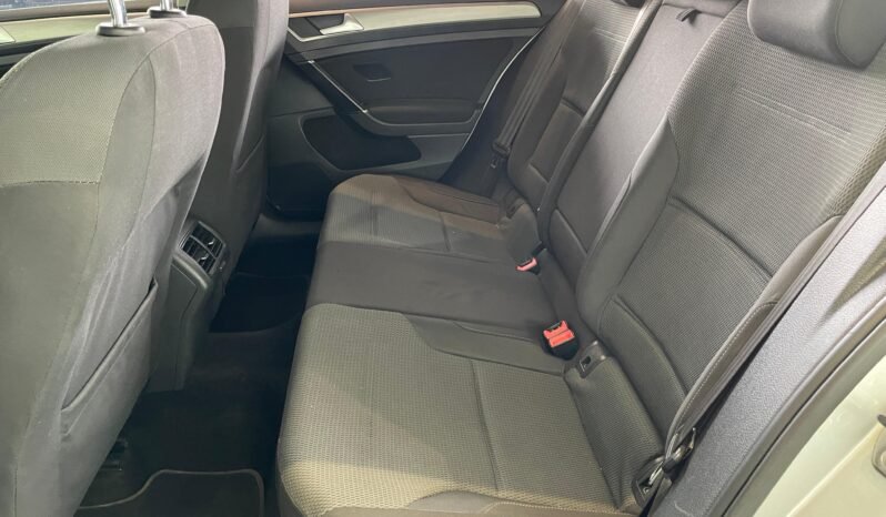 Volkswagen Golf Comfortline TSI completo