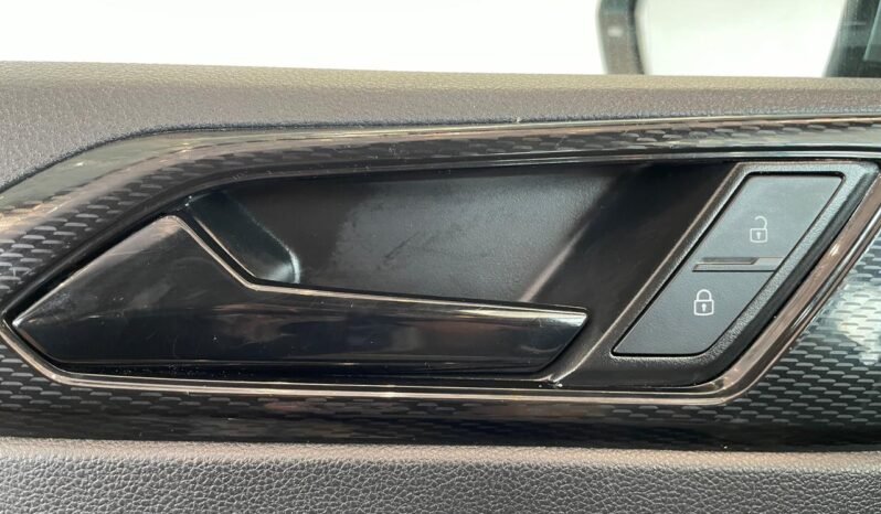Volkswagen Polo 2025 completo