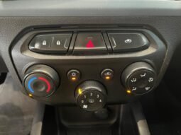 Chevrolet Onix Joy completo