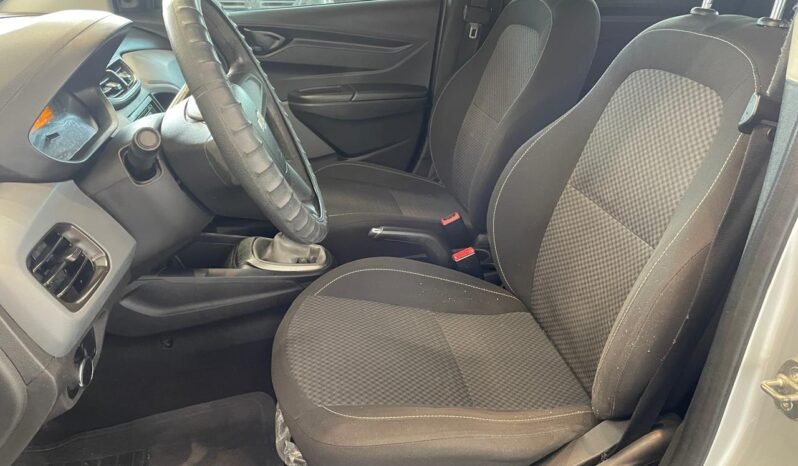 Chevrolet Onix Joy completo