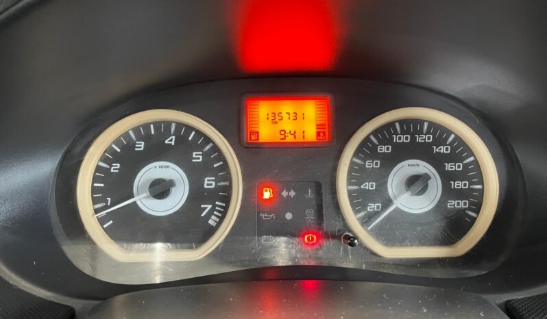 Renault SANDERO STEPWAY Hi-Flex 2011 completo