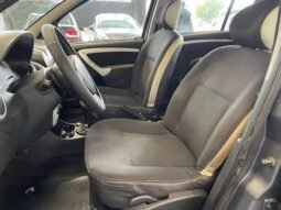 Renault SANDERO STEPWAY Hi-Flex 2011 completo