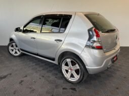 Renault SANDERO Expression 2010