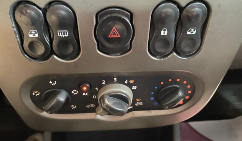 Renault SANDERO Expression 2010 completo