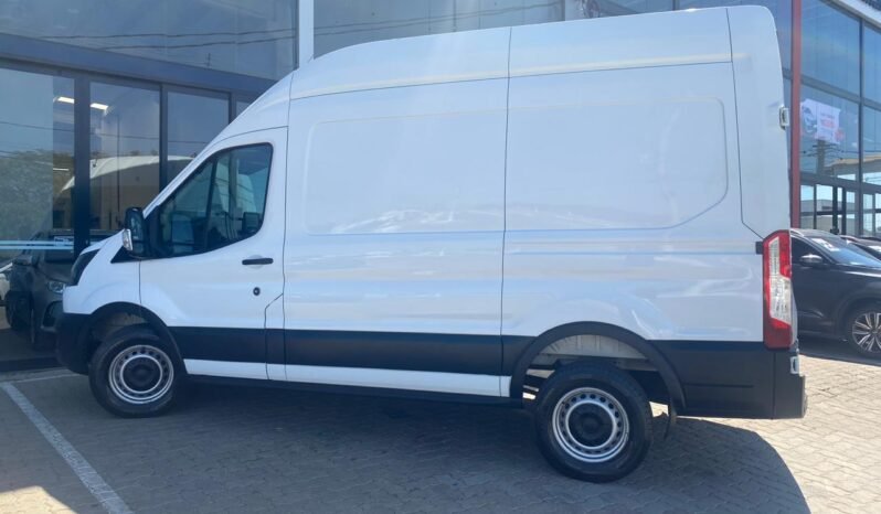 Ford Transit Médio Turbo Diesel 2023 completo