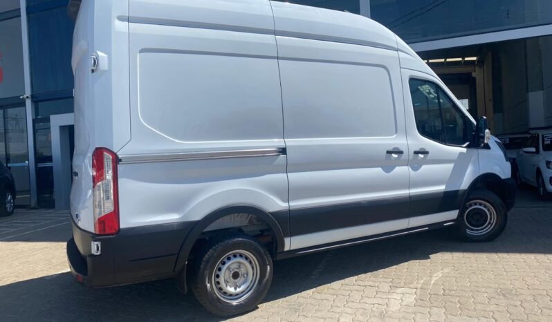 Ford Transit Médio Turbo Diesel 2023 completo