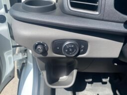 Ford Transit Médio Turbo Diesel 2023 completo