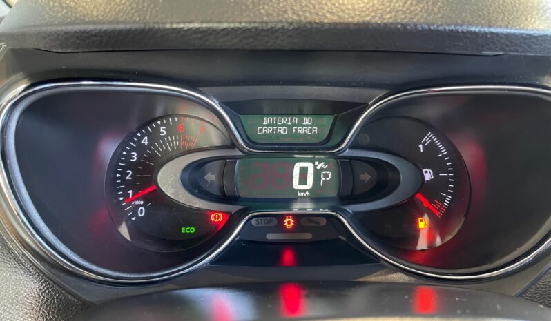 Renault CAPTUR Intense 2018 completo