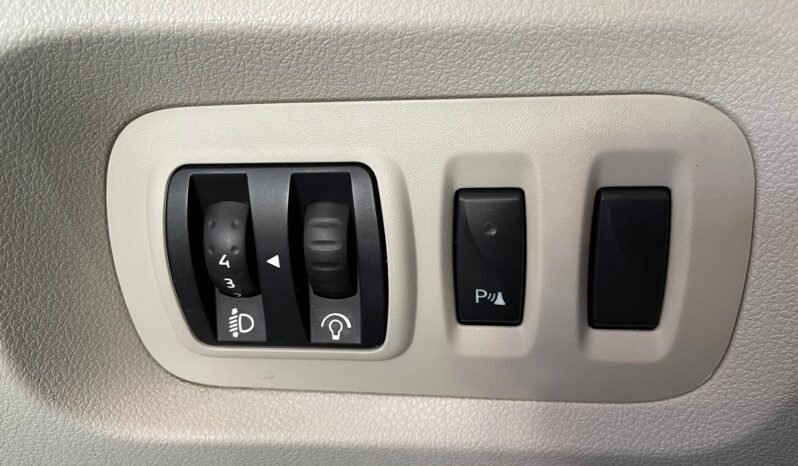 Renault CAPTUR Intense 2018 completo