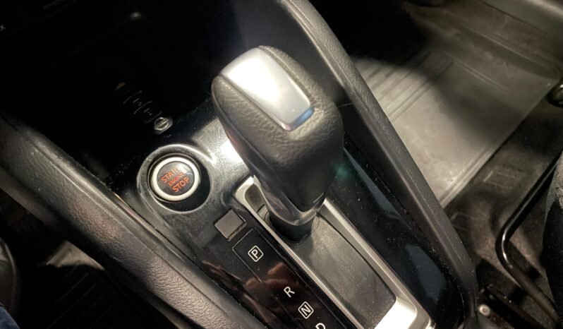Nissan KICKS SV 2018 completo