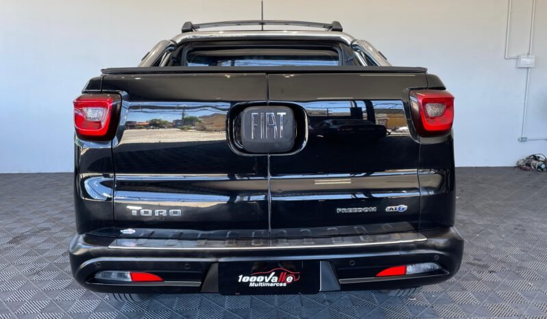 Fiat Toro Freedom 2018 completo