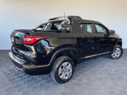 Fiat Toro Freedom 2018 completo