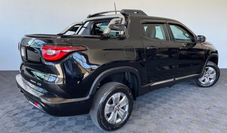 Fiat Toro Freedom 2018 completo