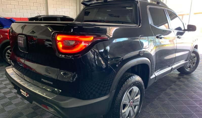 Fiat Toro Freedom 2021 completo
