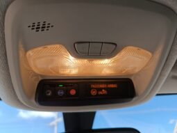 Chevrolet ONIX HATCH PREM 2022 completo