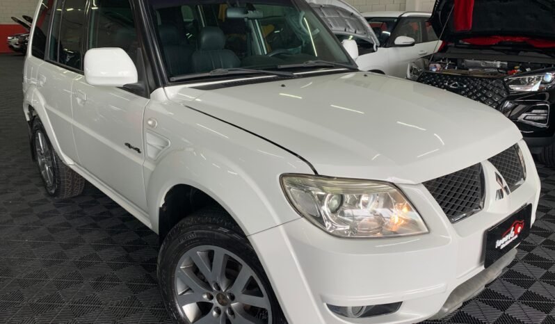 Mitsubishi Pajero TR4 2013 completo