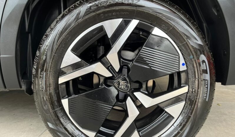 Peugeot 2008 GT 2025 completo