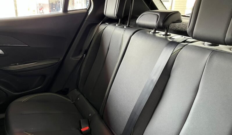 Peugeot 2008 GT 2025 completo