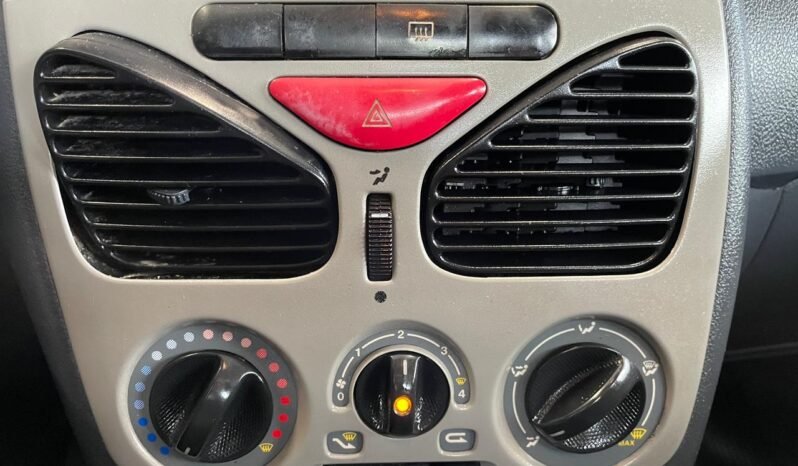 Fiat Siena 2008 completo