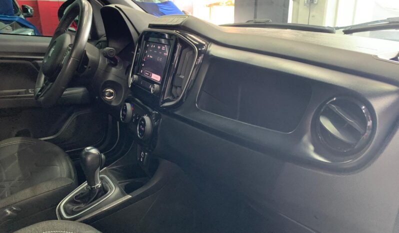 Fiat Strada Volcano 2023 completo