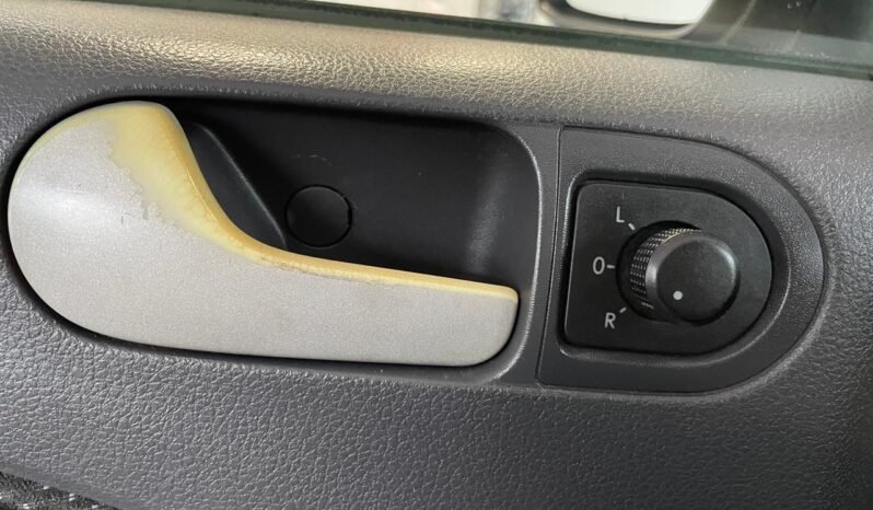 Volkswagen Voyage Trendline 2015 completo