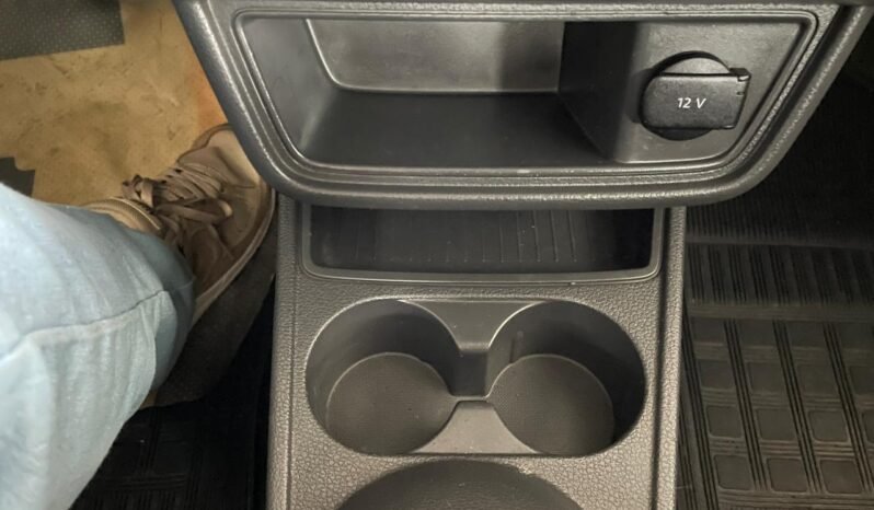 Volkswagen Voyage Trendline 2015 completo