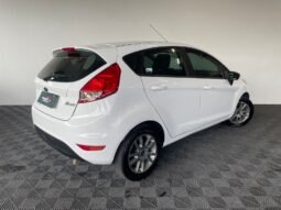 Ford Fiesta 2017 completo