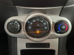 Ford Fiesta 2017 completo
