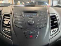 Ford Fiesta 2017 completo