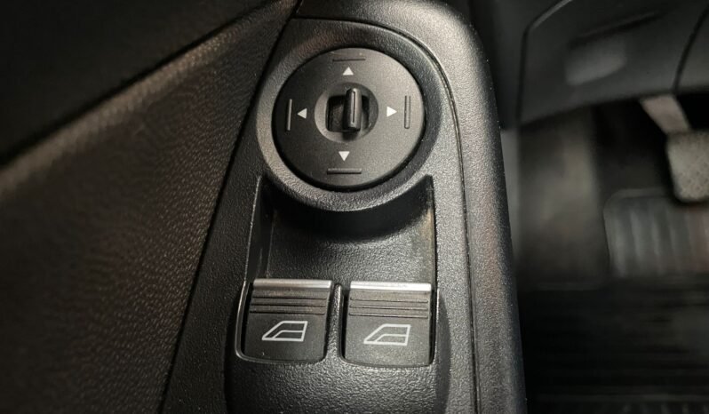 Ford Fiesta 2017 completo