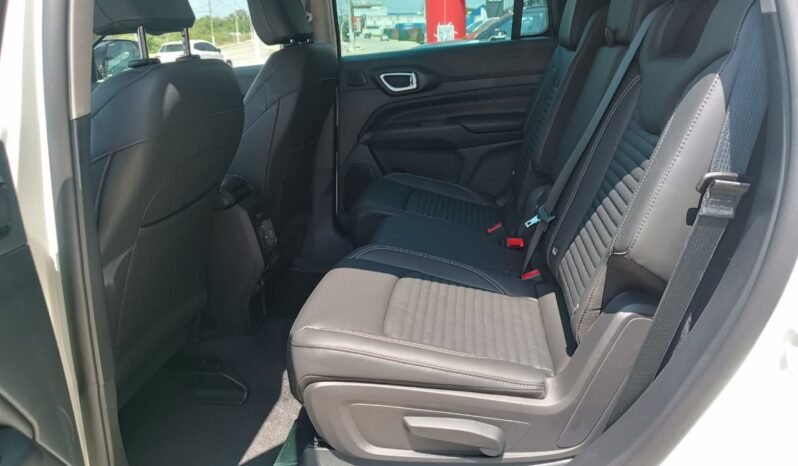 Jeep Commander Longitude T270 2025 completo